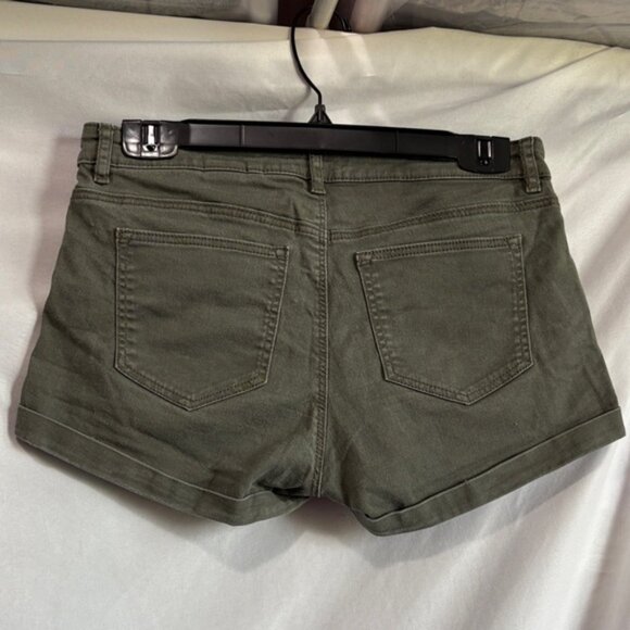 H M Olive Jean Shorts for Women - Picture 2 of 3